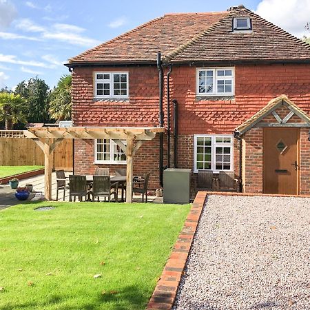 Well Cottage Itchingfield Bagian luar foto