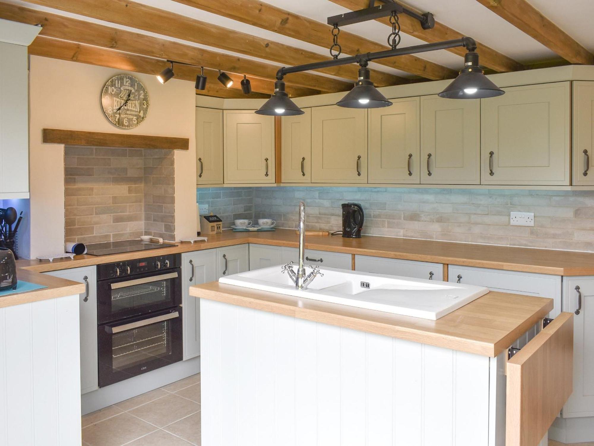 Well Cottage Itchingfield Bagian luar foto