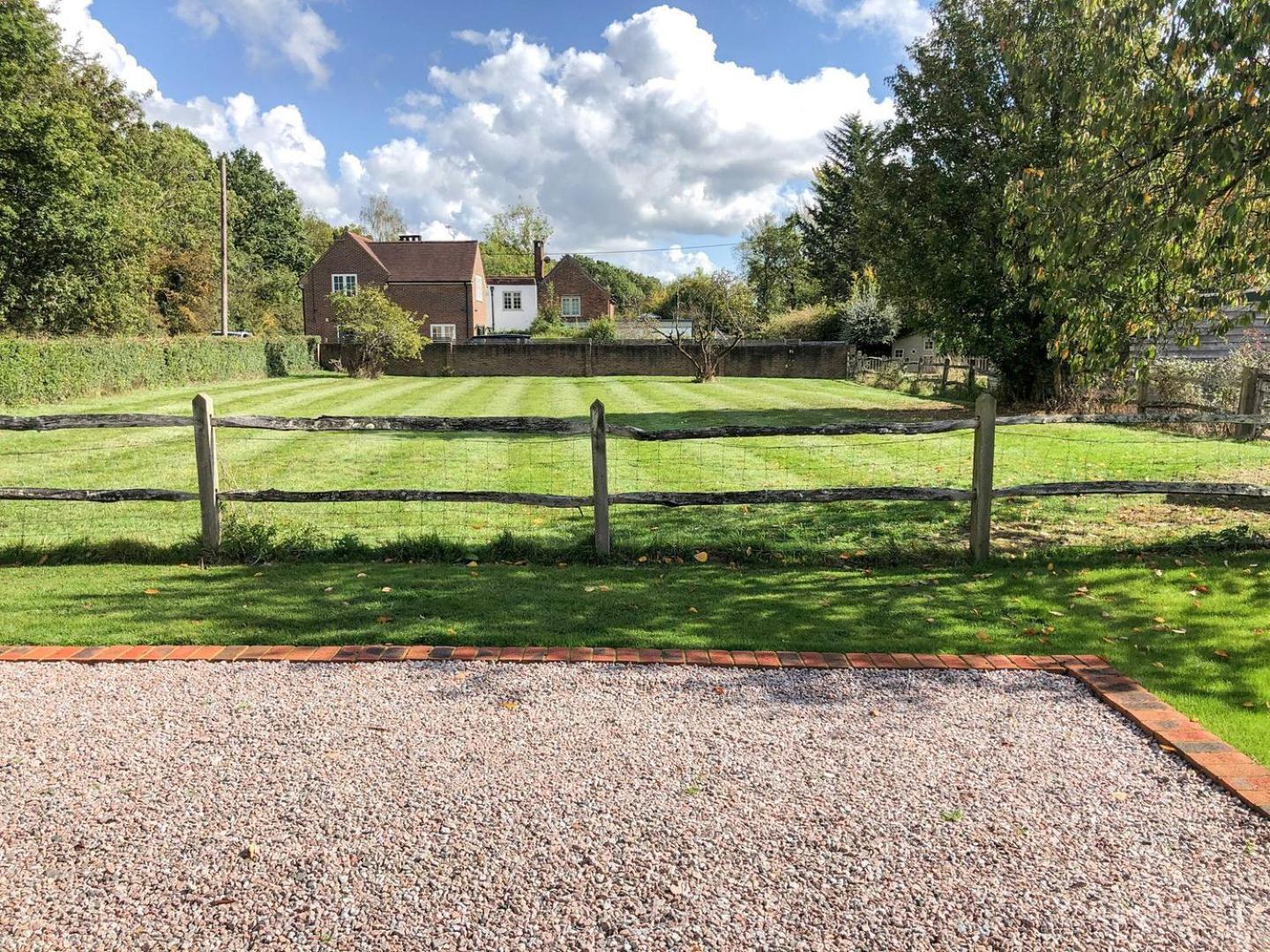 Well Cottage Itchingfield Bagian luar foto
